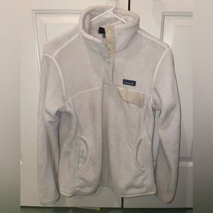 White women Patagonia quarter zip